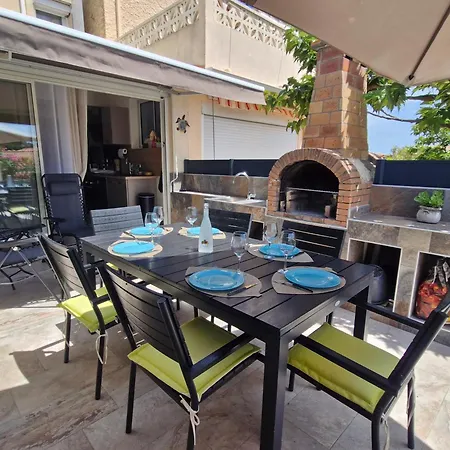 Hébergement de vacances Nouveau ! Maison Dora 4-6 Pers à St Pierre La Proche De La Et De Toutes Commodités à Pied *