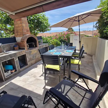 Nouveau ! Maison Dora 4-6 Pers à St Pierre La Proche De La Et De Toutes Commodités à Pied Hébergement de vacances *
